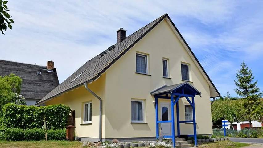 Ferienwohnung für 4 Personen, mit Terrasse und Garten in Klein Zicker