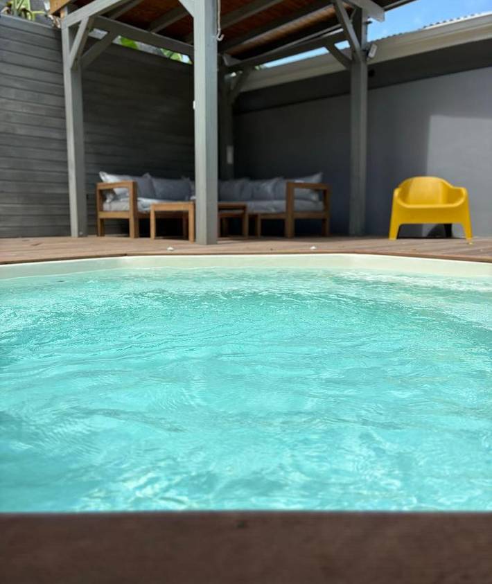 Maison de vacances pour 2 personnes, avec piscine ainsi que jacuzzi et jardin