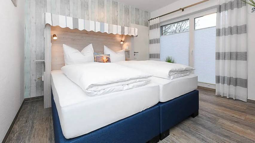 Ferienwohnung für 4 Personen, mit Garten und Terrasse sowie Pool in Bensersiel - 2
