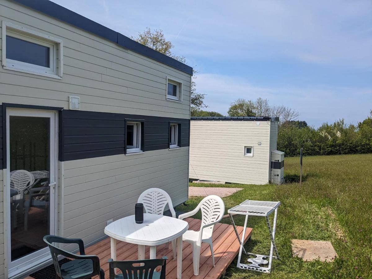 Tiny House proche de la plage sans draps ni serviettes in Plévenon, Région de Dinan