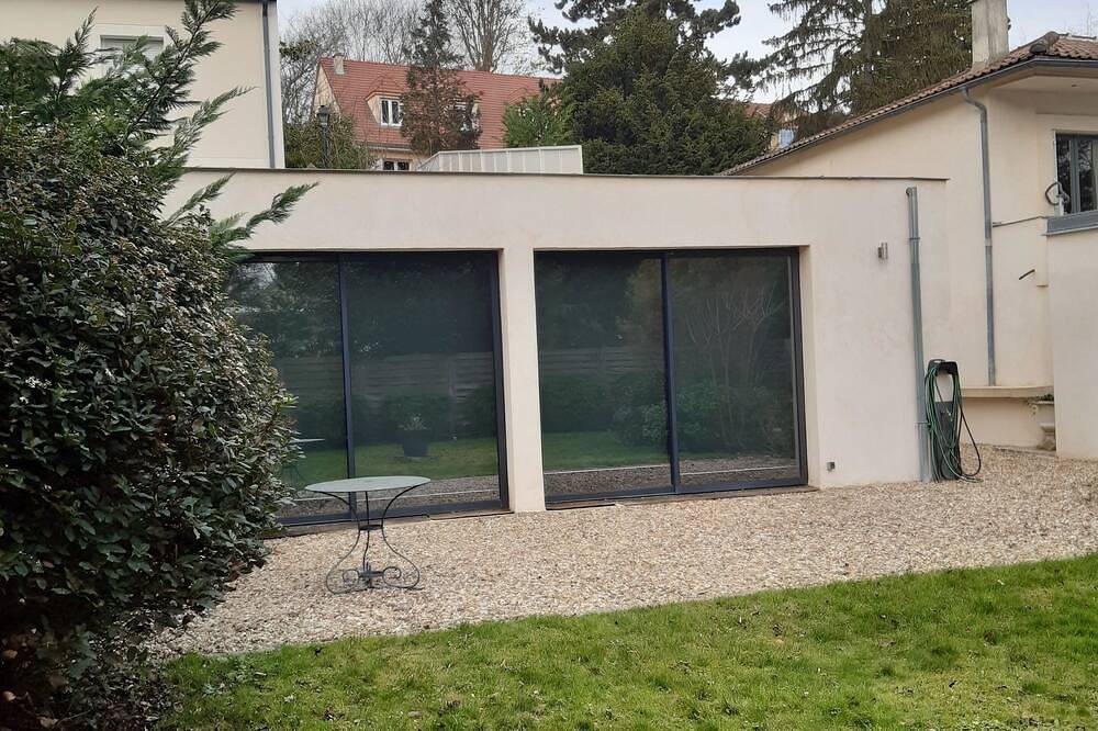 Quiet, bright, practical house with garden in Bougival, Yvelines