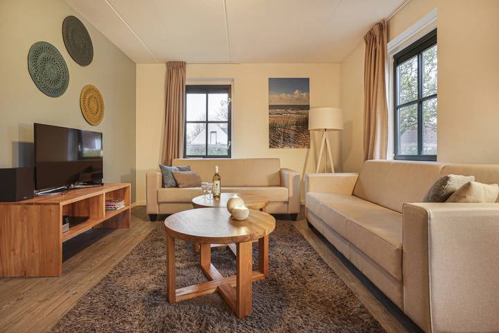 Ferienhaus für 8 Personen, mit Sauna und Terrasse sowie Balkon/Terrasse in Burgh-Haamstede - 2