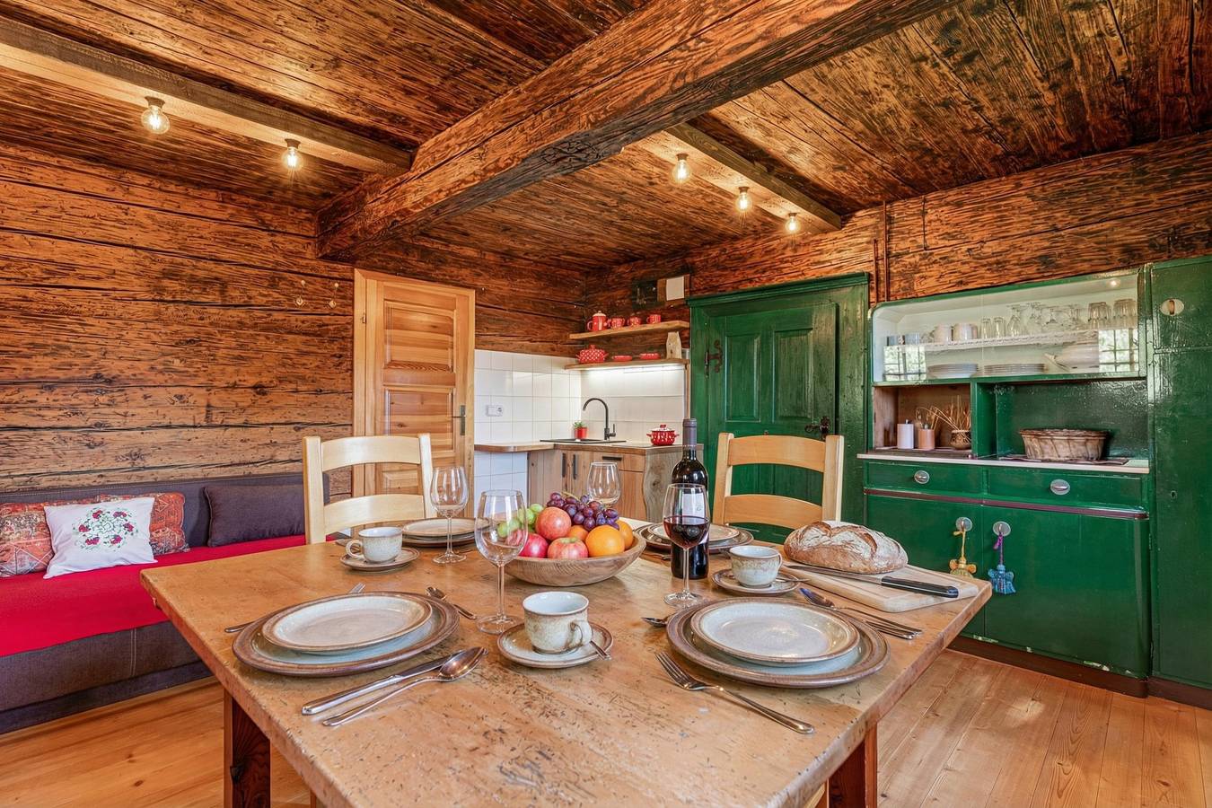 Chalet Jurij & Lena embraced by nature in Karawanken und Bachergebirge, Slowenien