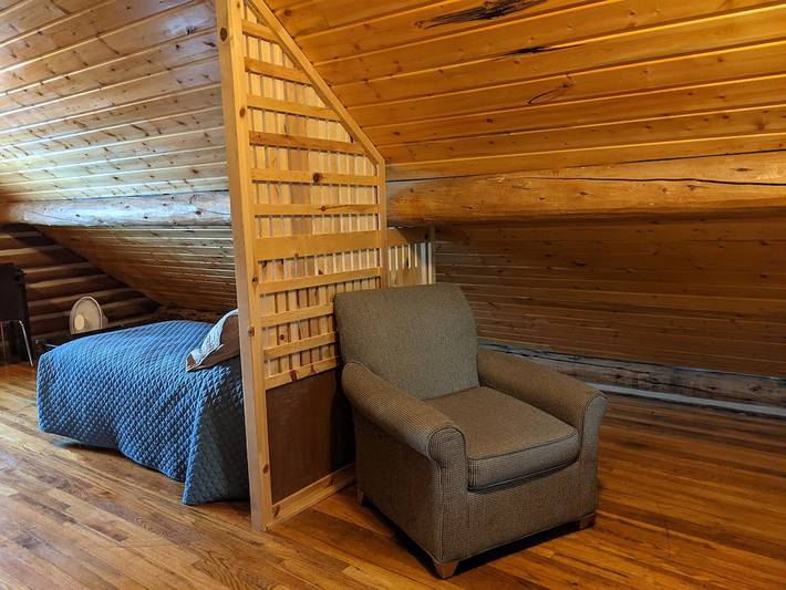 Log cabin for 5 people, with terrace in West Yellowstone