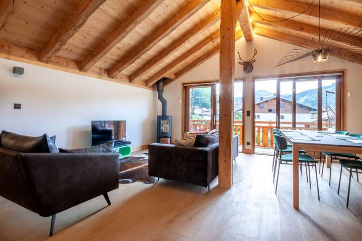 Chalet pour 8 personnes, avec Jacuzzi à Montriond