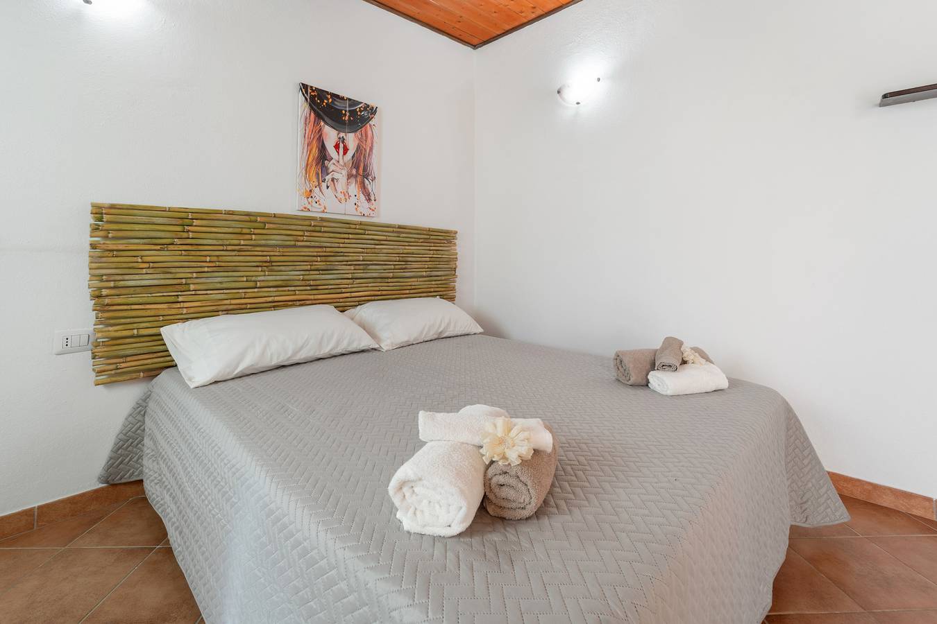 Estudio entero, Estudio 'Il Limone' con vistas a la montaña, terraza privada y aire acondicionado in Teulada (Italia), Provincia de Cagliari