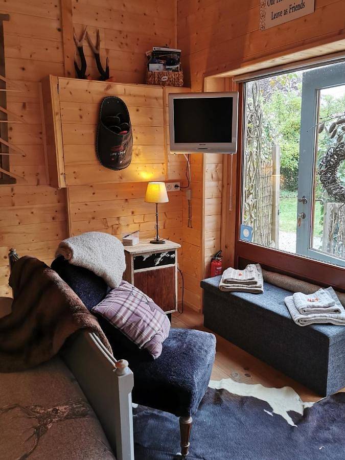 Location de vacances pour 3 personnes, avec jardin et vue dans Redu - 4