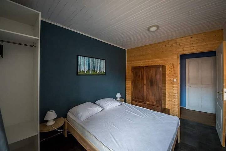 Maison de campagne pour 26 personnes à Colombier-le-Vieux - 3