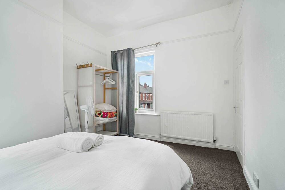 Guestready Essential - Cosy in Vibrant Levenshulme in Manchester, Greater Manchester