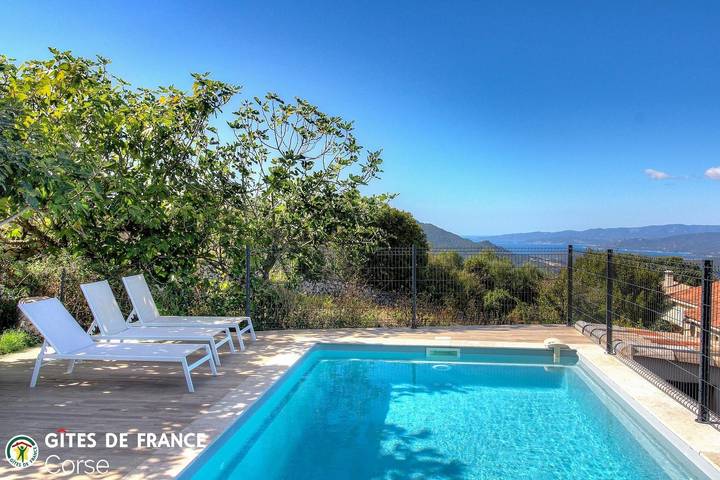Casa de huéspedes para 4 personas, con jardín y piscina además de terraza y vistas - 1