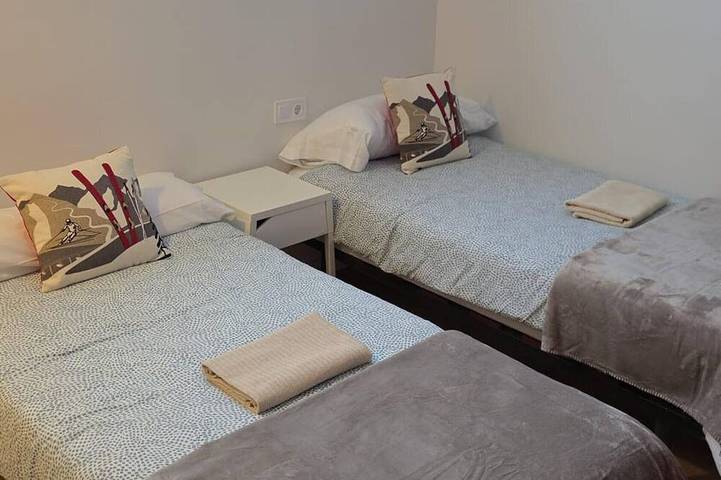 Ganze Wohnung, Modernes Studio Candanchú - 4 Pers in Candanchú, Aisa
