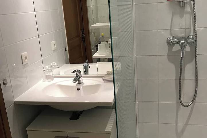 Ganze Wohnung, T2 in neuer Residenz, voll ausgestattet + Klimaanlage/WLAN und Parkplatz in L'Île-Rousse, Calvi und Umgebung