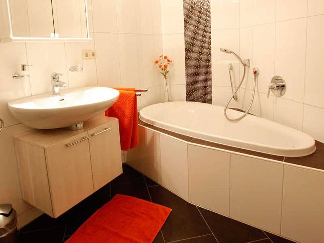 Ganze Ferienwohnung, Ferienwohnung Roter Stein - Ferienwohnung 80qm mit Terasse in Freiburg, Südschwarzwald
