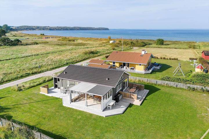 Ferienhaus für 6 Personen, mit Terrasse in Båring Strand