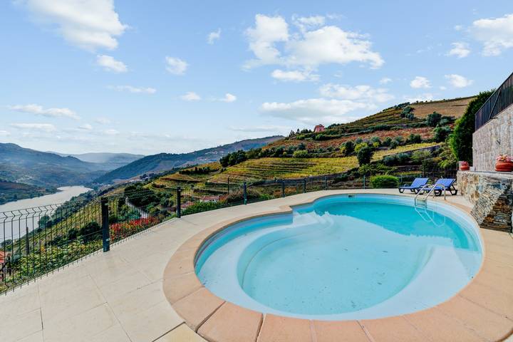 Villa für 6 Personen, mit Terrasse und Pool - 1