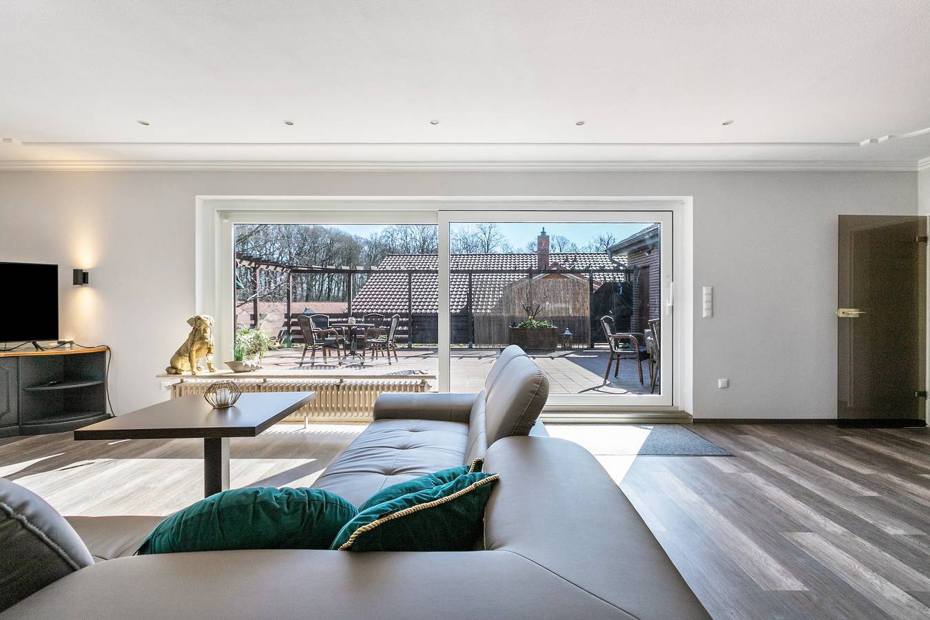 Ganze Wohnung, Ferienwohnung 'Graf Rudolf' mit Balkon und Wi-Fi in Burg (Dithmarschen), Nord-Ostsee-Kanal