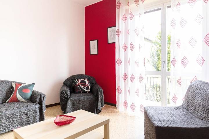 Gîte pour 4 personnes, avec vue et terrasse à Colazza - 2