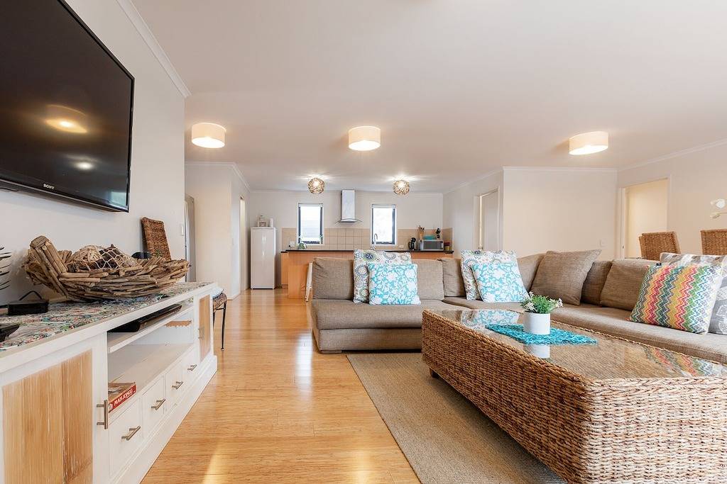 Holiday Home for 16 People in Cape Woolamai, Philip Island