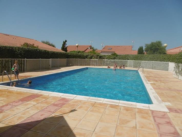 Gîte pour 5 personnes, avec piscine et terrasse dans Plage Mateille