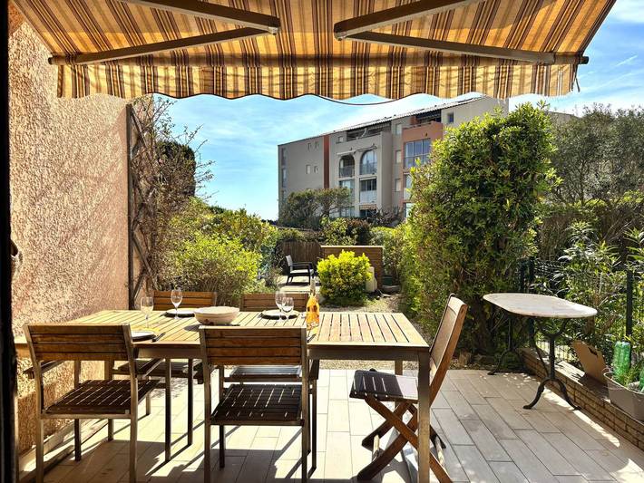 Gîte pour 4 personnes, avec jardin dans Plage Miramar