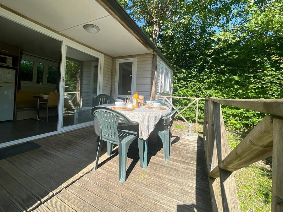 Flower Camping  Le Tiradou - Mobilhome 4 personas - Hergo standard 31 m² (2 habitaciones - 4 personas) 2 baños + 2 aseos in Saint-Vincent-de-Cosse, Périgord Noir