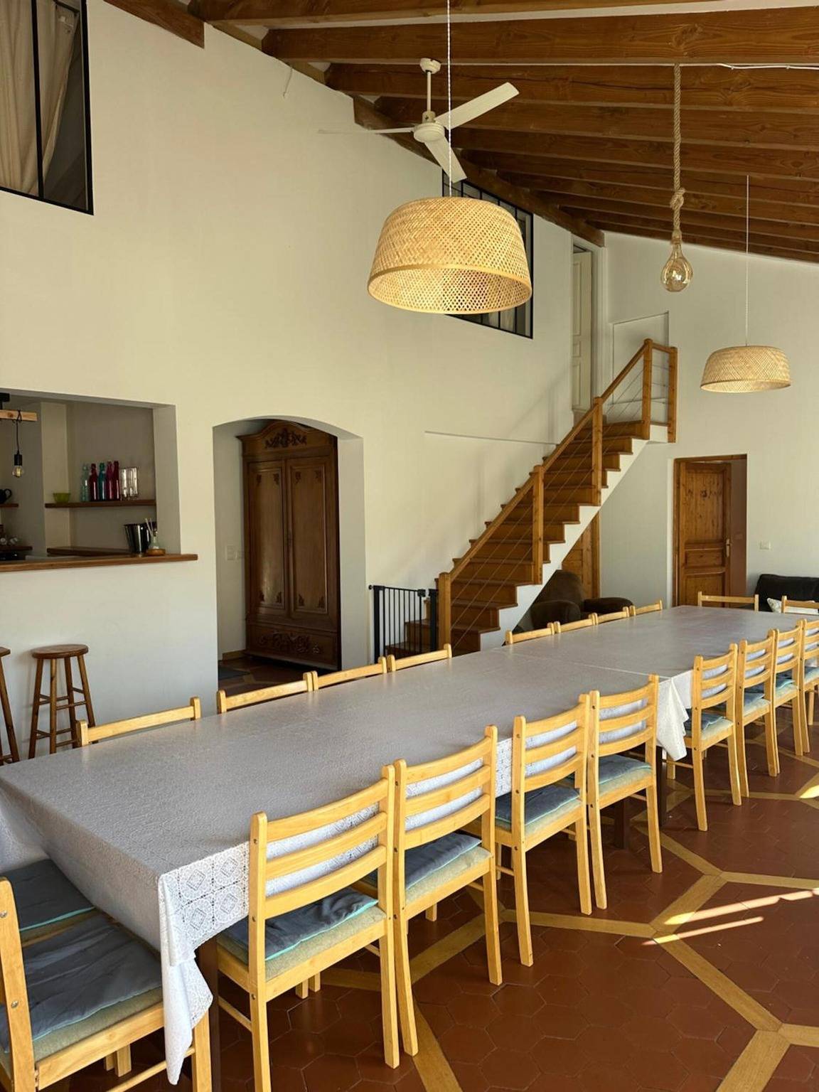 Gîte Mas Pepette para 24 personas con piscina, jacuzzi y acceso al río in Vers-Pont-du-Gard, Region de Nimes