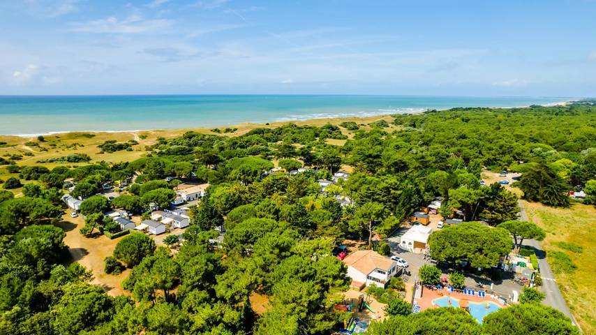 Camping für 4 Personen, mit Terrasse und Sauna, mit Haustier in der Charente-Maritime - 2