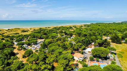 Location De Vacances pour 8 Personnes dans Le Bois-Plage-en-Ré, Côte des Fleurs, Photo 1