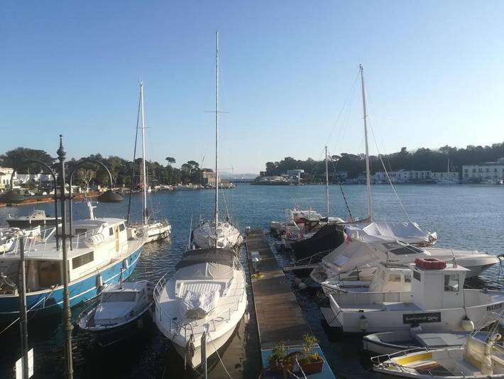 B&b per 3 persone, con terrazza a Ischia Porto
