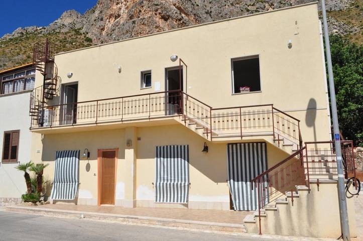 Gîte pour 3 personnes, avec vue dans Macari - 2