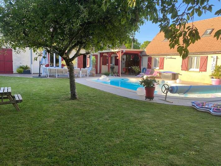 Location de vacances pour 5 personnes, avec balcon et piscine à La Grande-Paroisse - 4