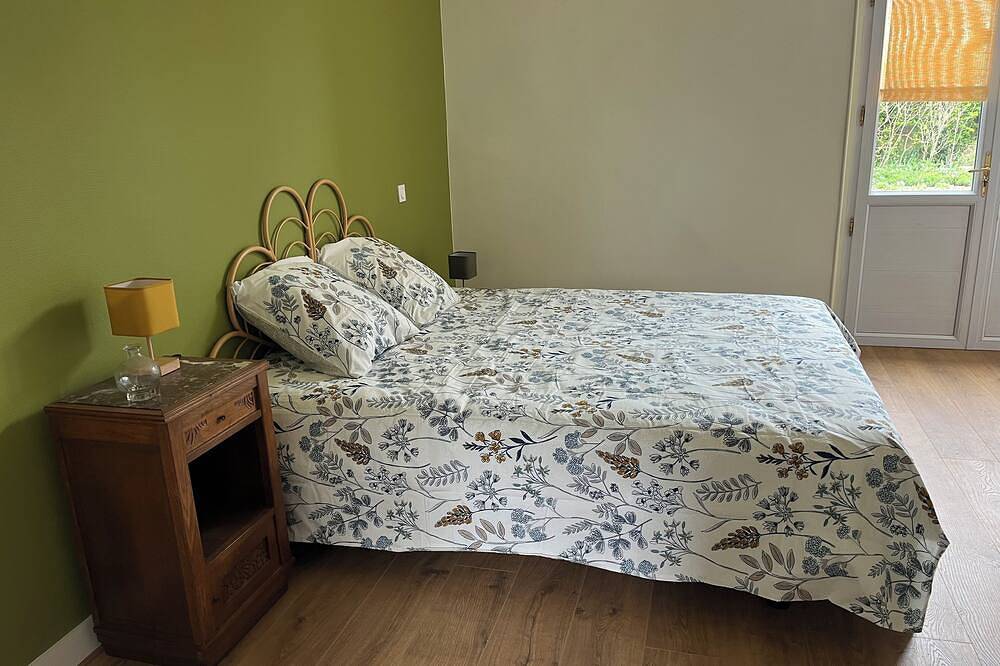 Vrbo Property in Onzain, Région de Blois