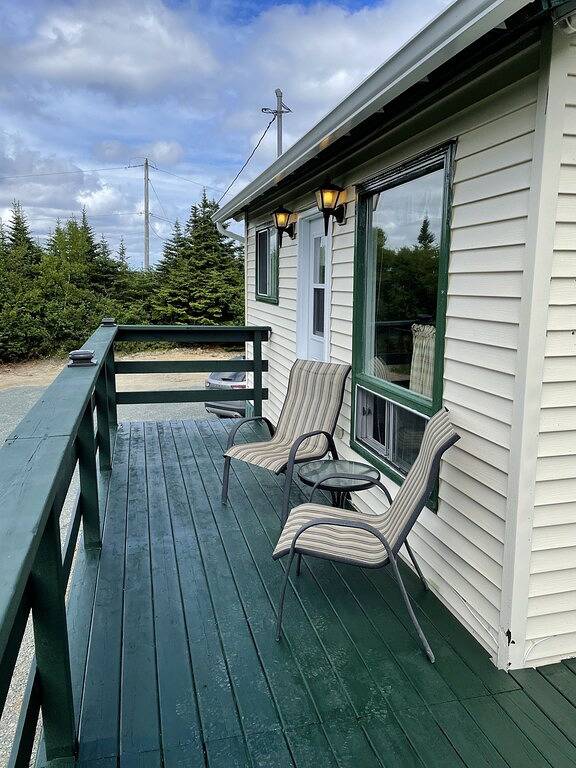 Cottage for 2 people, with balcony, with pets in Newfoundland