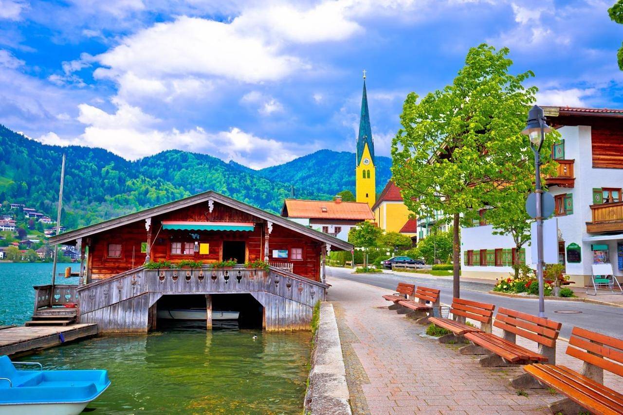 Alojamiento y desayuno para 2 personas con vistas al lago in Rottach-Egern, Alpes Bávaros