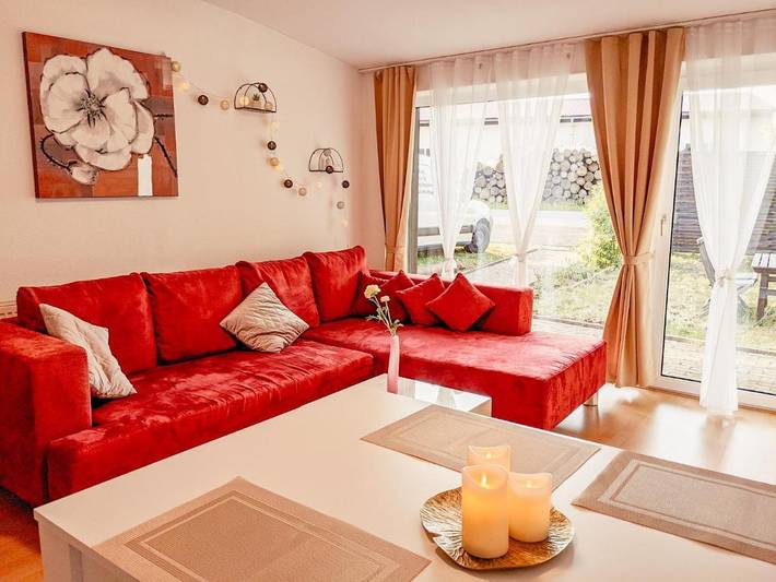 Ferienwohnung für 8 Personen, mit Pool und Garten in Lichtenhain