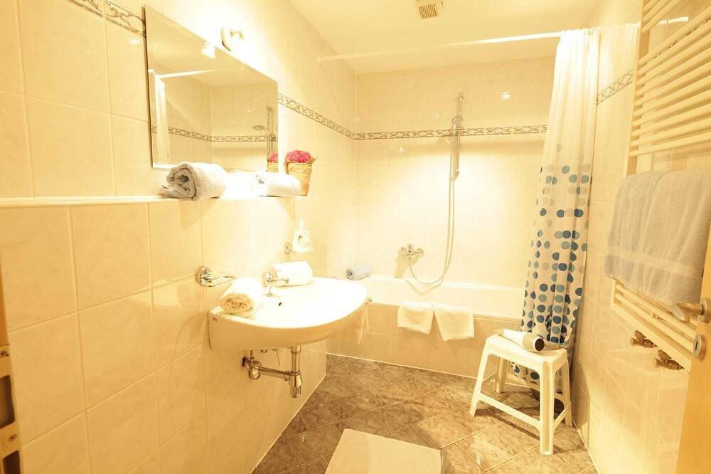 Ganze Wohnung, Ferienwohnung/App. für 6 Gäste mit 75m² in Kochel am See (171320) in Kochelsee