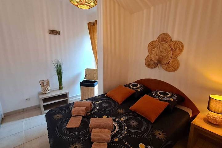 Location de vacances pour 5 personnes, avec piscine et jardin à Serra-di-Ferro - 2