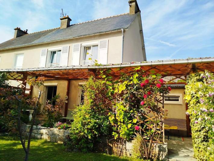 Location de vacances pour 4 personnes, avec jardin et vue à Le Vivier-sur-Mer - 2