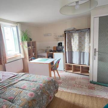 Gîte pour 2 personnes, avec vue et terrasse à Rennes-les-Bains