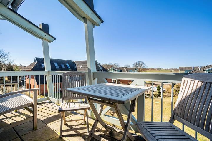 Ferienwohnung für 3 Personen, mit Balkon und Garten sowie Seeblick in Sellin - 2