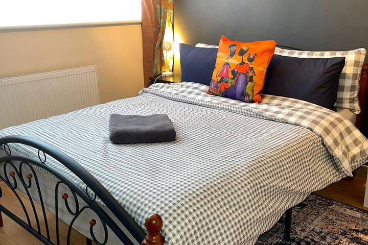 Holiday rental for 12 people in London