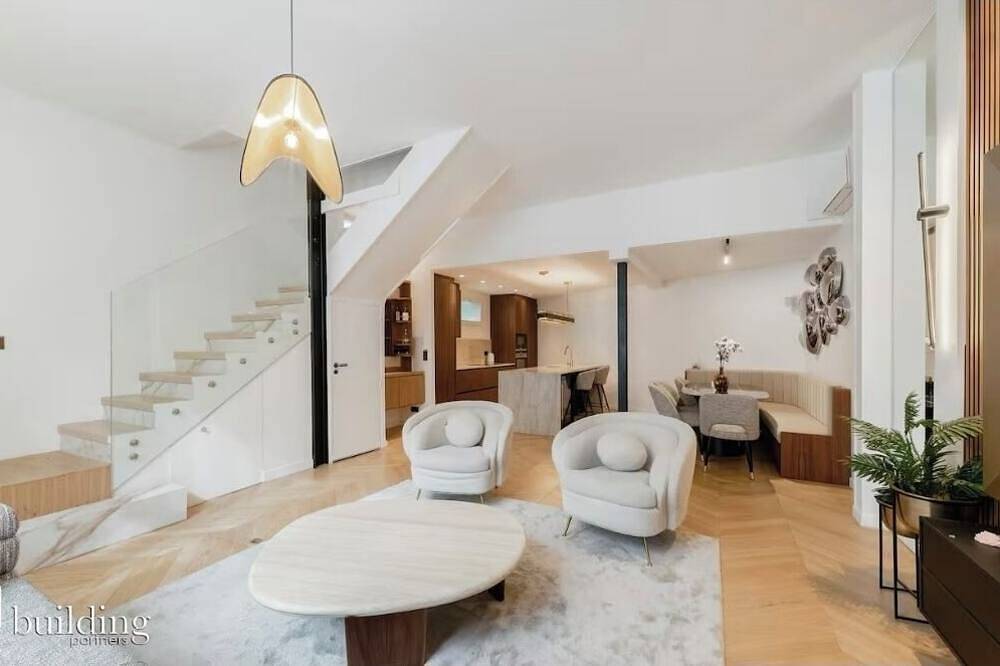 Luxury house 500m from the station in Courbevoie, Hauts-de-Seine