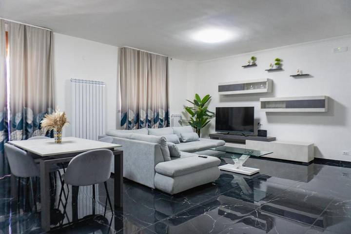 Appartamento per 6 persone, con Balcone e Terrazza nonché Giardino e Panorama a San Severo