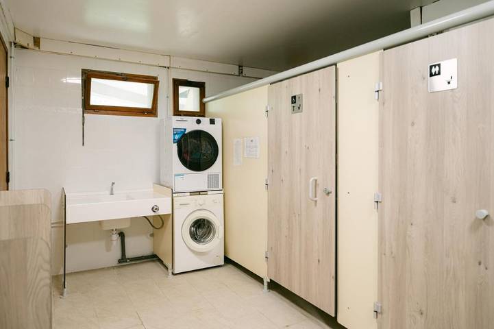 Camping pour 4 personnes, avec jardin dans le Cantal - 4