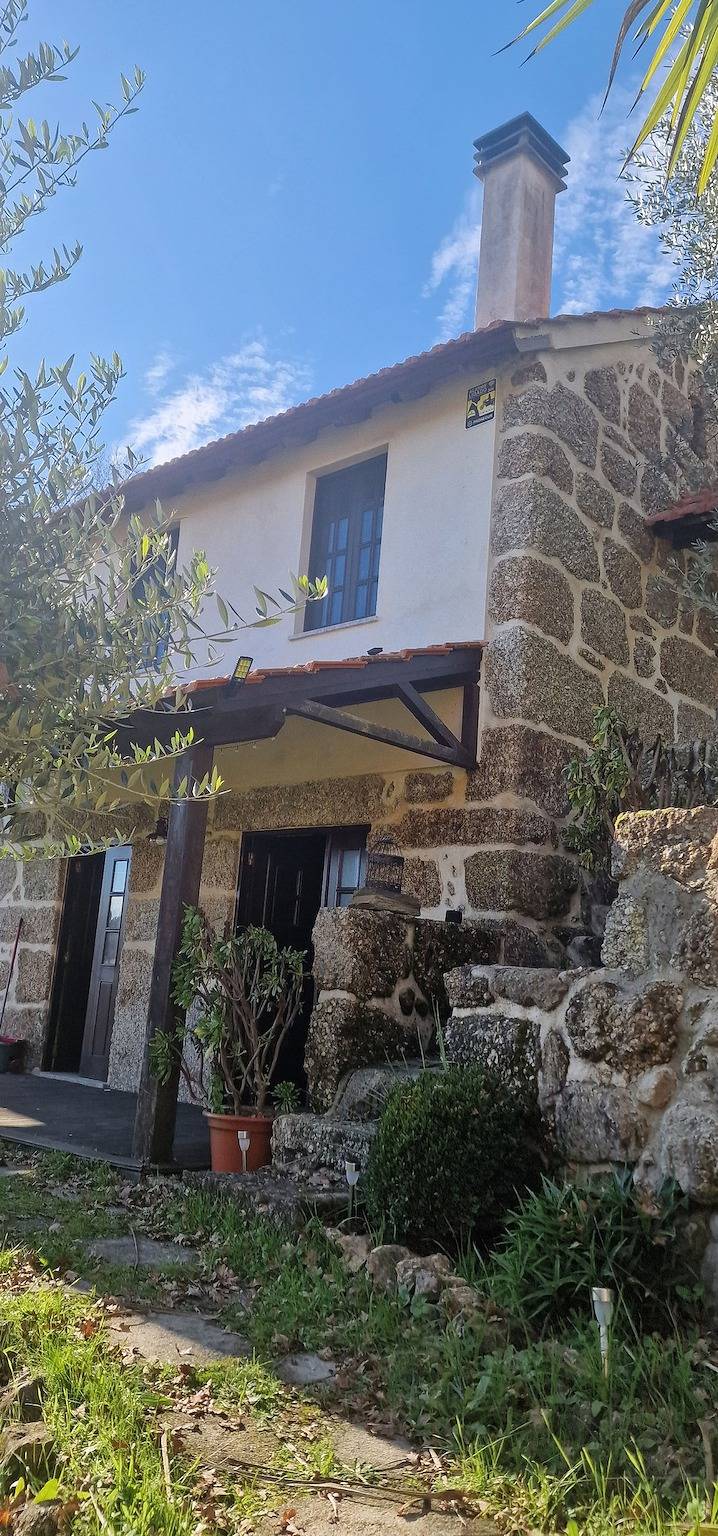 Rustikales Rückzugshaus am Bahnhof in U.F Mouraz e Vila Nova da Rainha, Viseu Distrikt