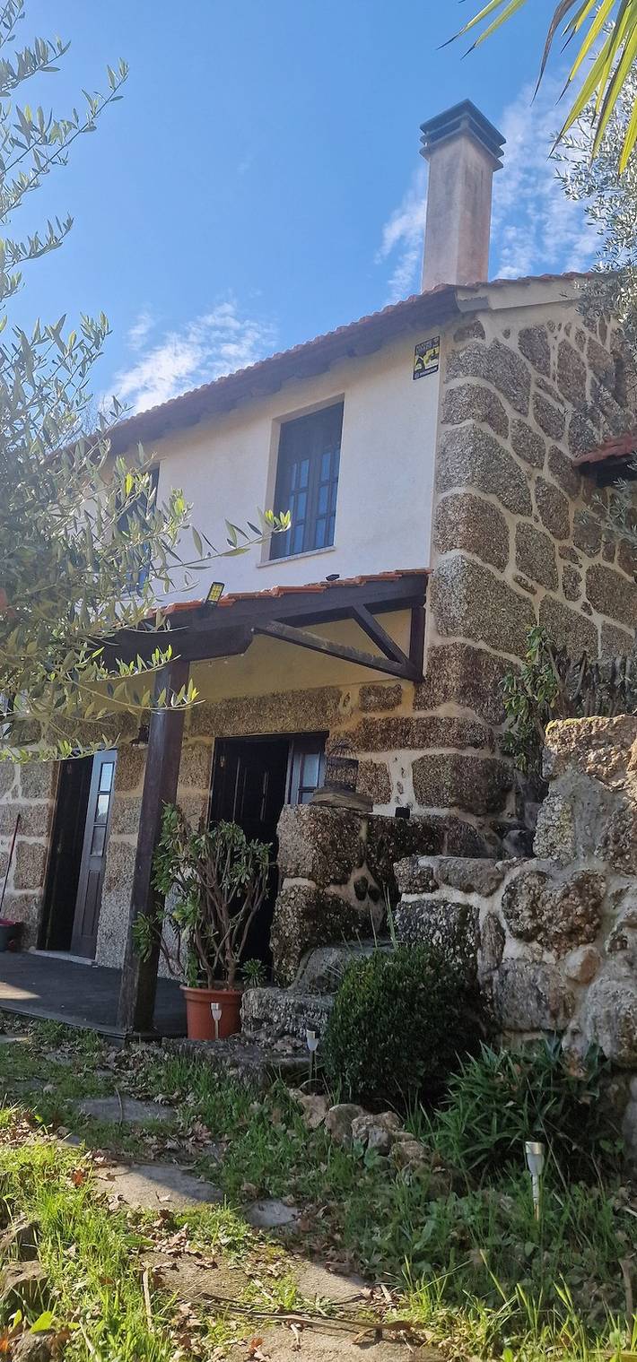 Location de vacances pour 2 personnes, avec jardin et vue dans Tondela