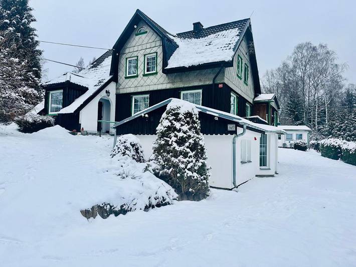 Chalet für 12 Personen, mit Garten im Erzgebirge (Tschechien)