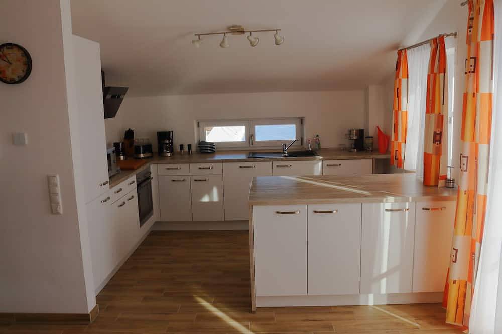 Apartamento entero, Fully equipped, spacious vacation apartment with mountain views; in Inzell, Alpes Bávaros