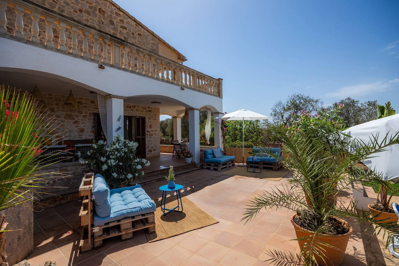 Sonnenoase mit großem Pool & buchbaren Frühstück in Ses Salines, Mallorca Süden