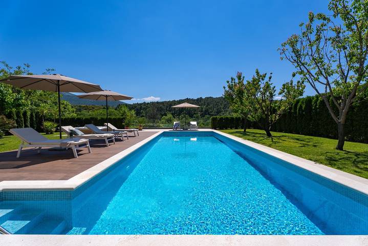 Villa für 8 Personen, mit Garten und Pool sowie Sauna in Kroatien - 3